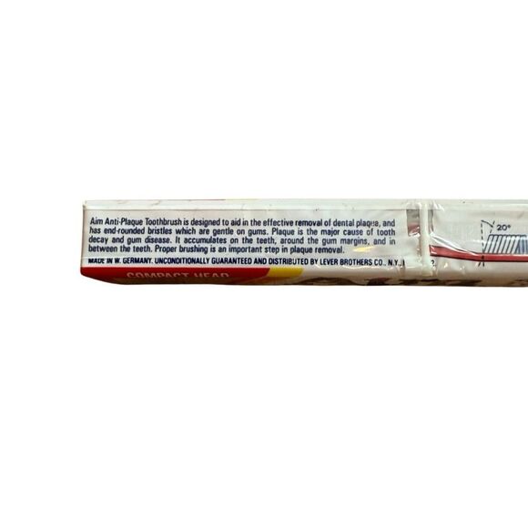 NIB AIM made in Germany Soft Head Bristle Toothbrush Red - Picture 4 of 4